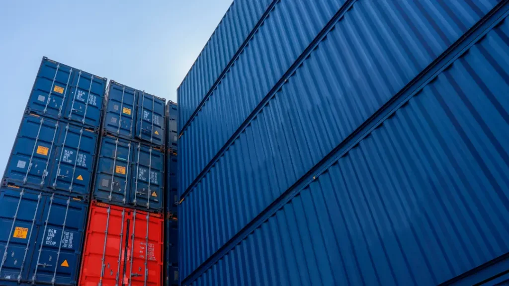 Comparing New vs. Used Storage Containers