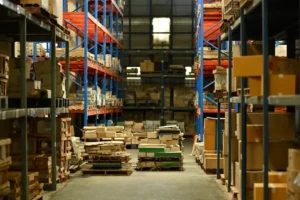 When Should Businesses Choose a Warehouse